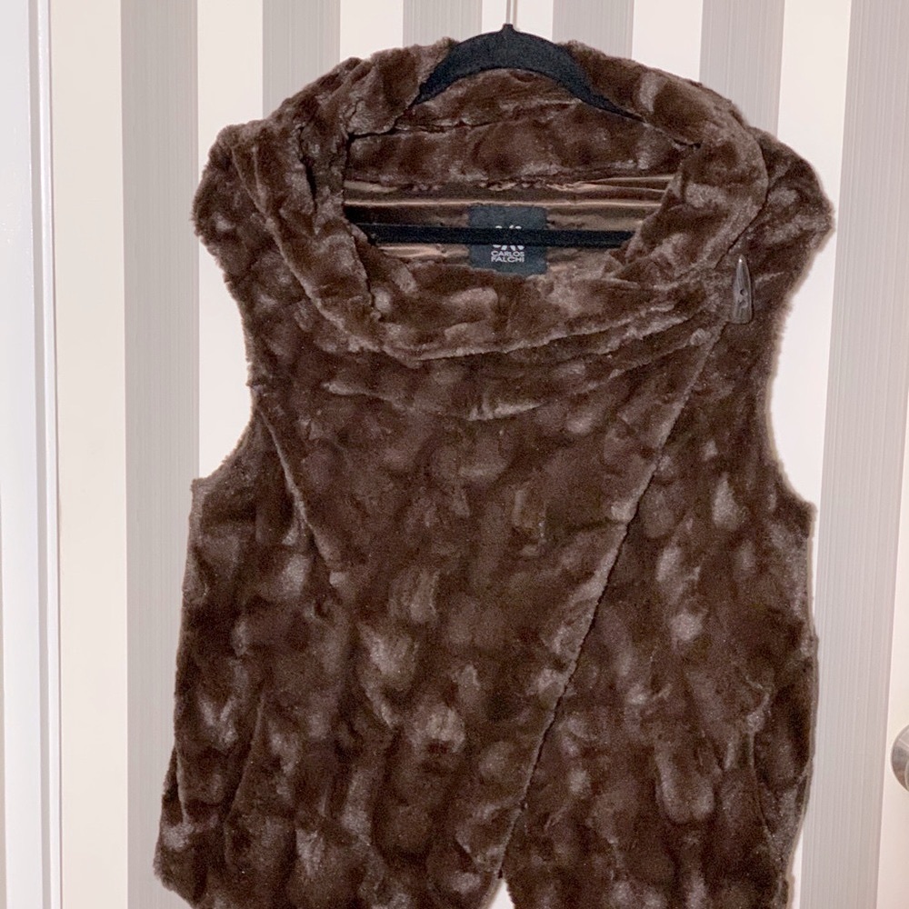 Faux fur vest by Calos Falchi brown size S